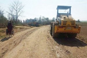 अतिक्रमित र पुराना संरचना भत्काइँदै