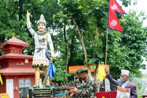 बाहिनी अड्डामा पृथ्वीनारायण शाहको शालिक अनावरण