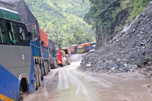 नारायणगढ–मुग्लिन सडक आजदेखि दिउँसो बन्द हुने