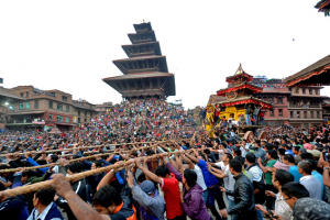 प्रशासनद्वारा बिस्केट जात्रा मनाउन रोक, स्थानीयवासीद्वारा विरोध