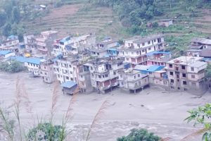 बस्ती जोगाउन सरकारले सहयोग नगरेको बाढी प्रभावितको गुनासो