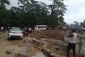 गैँडाकोटस्थित राजमार्ग दुईतर्फी सञ्चालन