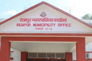बाढीपीडितलाई राहत सामाग्री