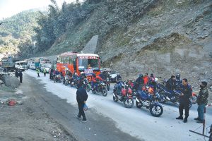 नारायणगढ–मुग्लिङ सडक खण्ड  दिउँसाे बन्द हुने