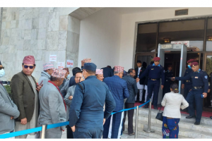 राष्ट्रपति चयनका लागि मतदान सुरु
