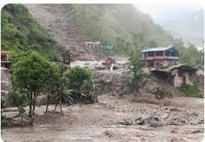 बाढीको कारण भवन भत्काएपछि कागबेनीको पठनपाठनमा  प्रभाव