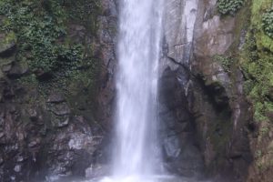 काग तिहारमा लप्से झरना महोत्सव