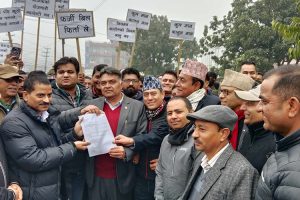 प्राधिकरणले लाइन काटेको विरोधमा रूपन्देहीका १९ उद्योग बन्द