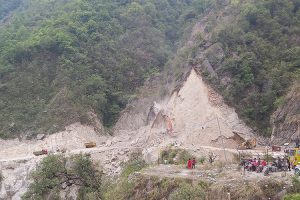 कान्ति लोकपथमा साना सवारीसाधन सञ्चालन