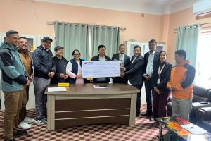 शिर्षक: इच्छाकामना गाउँपालिकालाई प्रोटेक्भिट माइक्रो इन्स्योरेन्सद्वारा बीमा रकम हस्तान्तरण