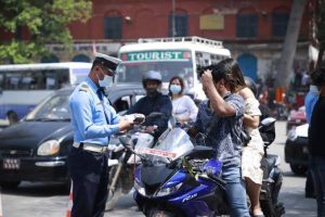 काठमाडौँ उपत्यकामा ट्राफिक नियम उल्लङ्घन गर्ने २,५३५ चालक कारबाहीमा