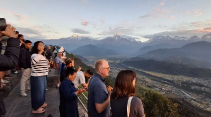 आर्थिक वर्ष २०८२/८३ मा १२ लाखभन्दा बढी विदेशी पर्यटक नेपाल भित्रिए